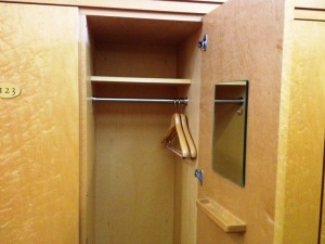 locker_room_4