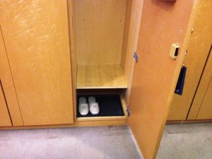 locker_room_5