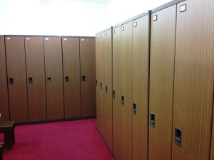 locker_room_2