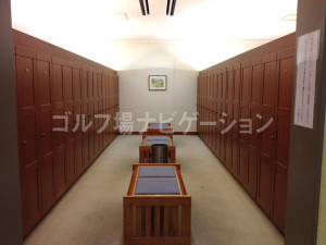 ark_locker_room_1