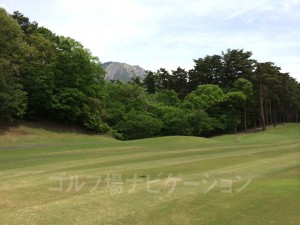 左手に大山が見えます。