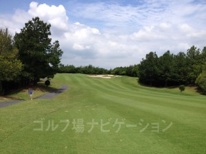 セカンドはやや打ち上げ