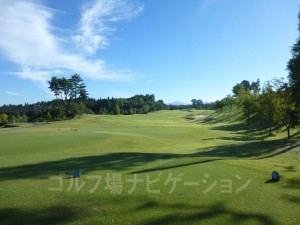 富士スタジアムゴルフ倶楽部 北コース INコース10番ミドルホール、バックティからの眺め