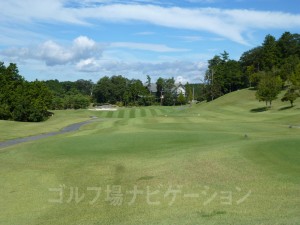 正面バンカーのやや右が狙い目