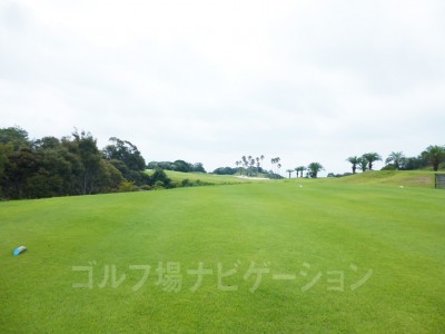 土佐カントリークラブ 室戸コース3番ホール、バックティからの眺め