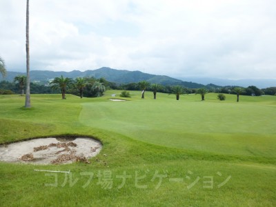 グリーンは適度なアンジュレーション