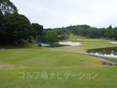 リゾートゴルフ場感溢れる素敵なコース。あいにくの天気でも心躍りましたヽ(^o^)丿