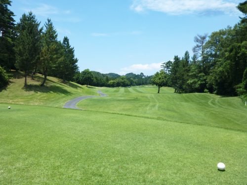 大山アークCC 16番ロングホール・フロントティー