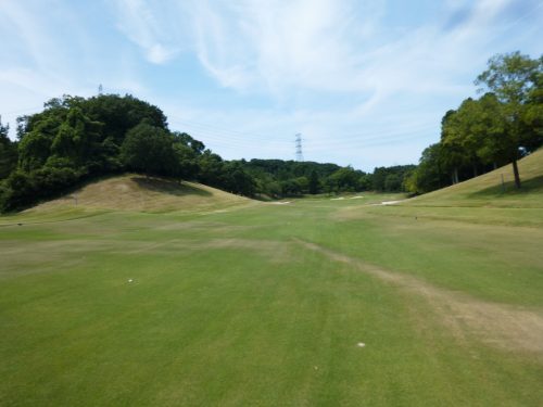 北六甲CC西コース1番セカンドショット