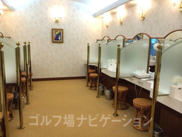京都 かさぎゴルフ倶楽部 女性バスルーム 脱衣所 パウダールーム