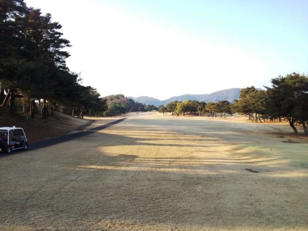 瀬田ゴルフコース 西コース 1番ホール ロングホール
