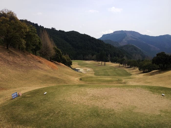 "滝野カントリー倶楽部 八千代コース 3番ホール