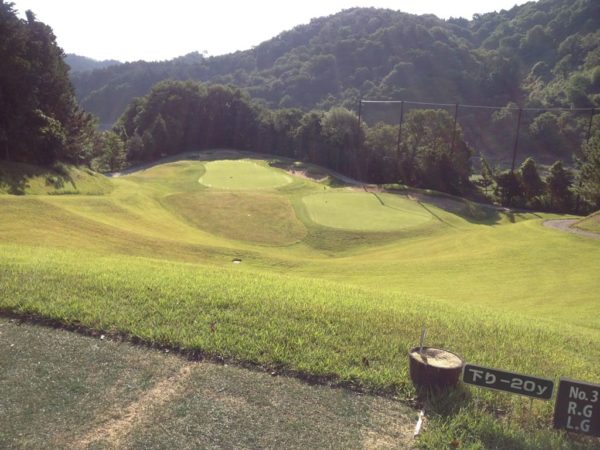 亀岡ゴルフクラブ 3番 ショートホール レディースティ