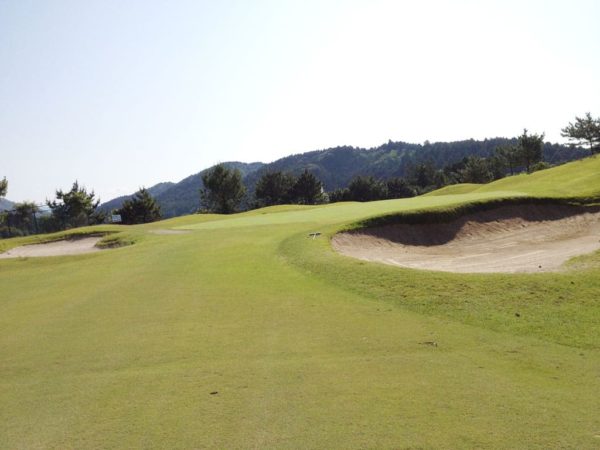 亀岡ゴルフクラブ 7番 ミドルホール